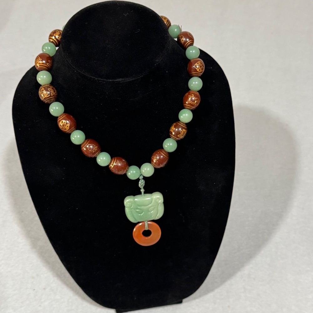 Vintage Chinese Export Jade Wood Necklace Green Brown Carved Pendant Silver